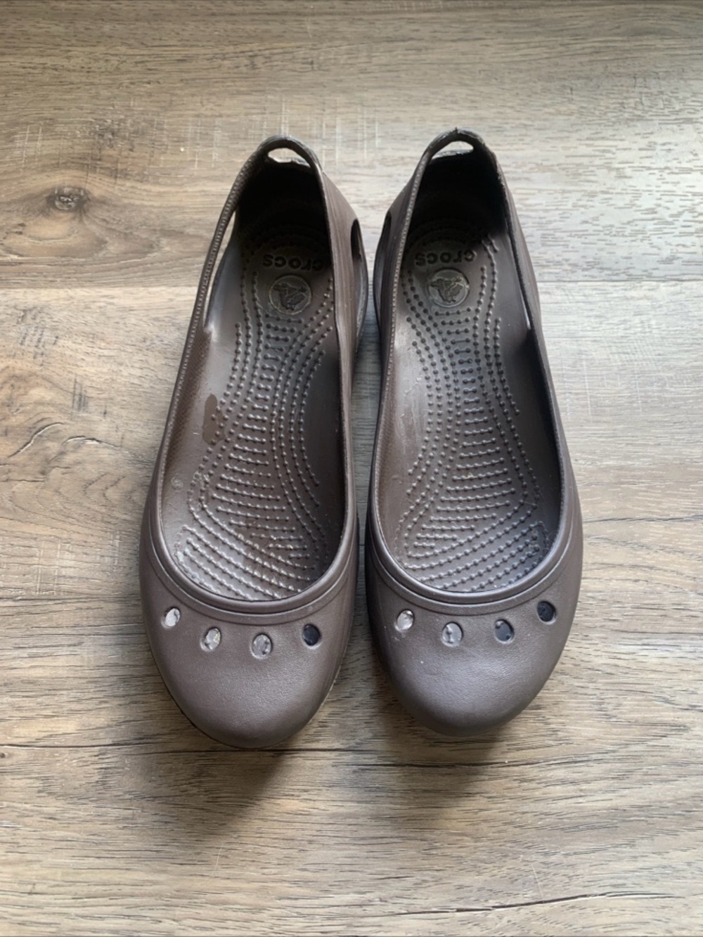 Crocs Women’s Brown Ballet Flat - Comfortable Slip-On Size 6